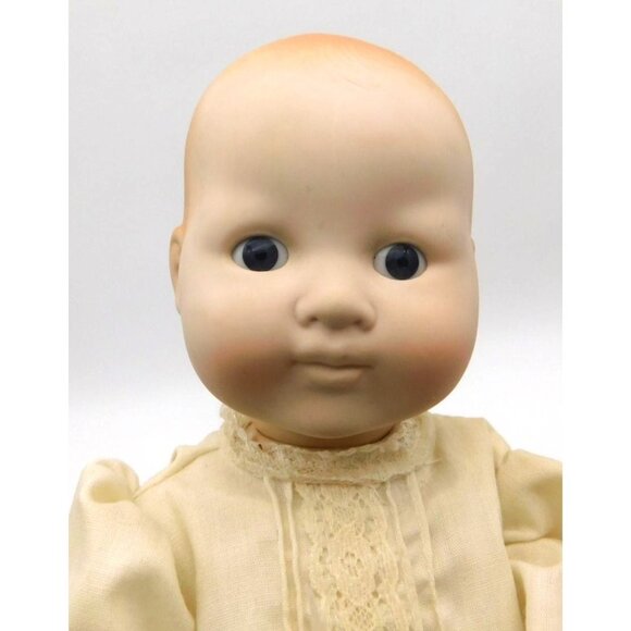 Vintage Darice Collectible Baby Doll Blue Eyes Christening Baptism Gown - Picture 2 of 6